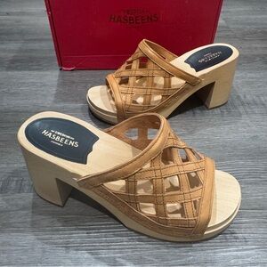 Swedish Hasbeens Basket Clog in Nature Brown Leather Heeled Mule Clogs